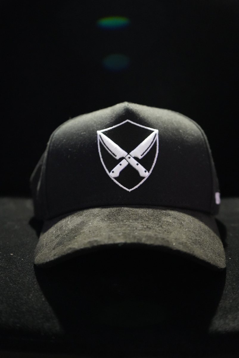 LGC hat, crossed-knives shield, front